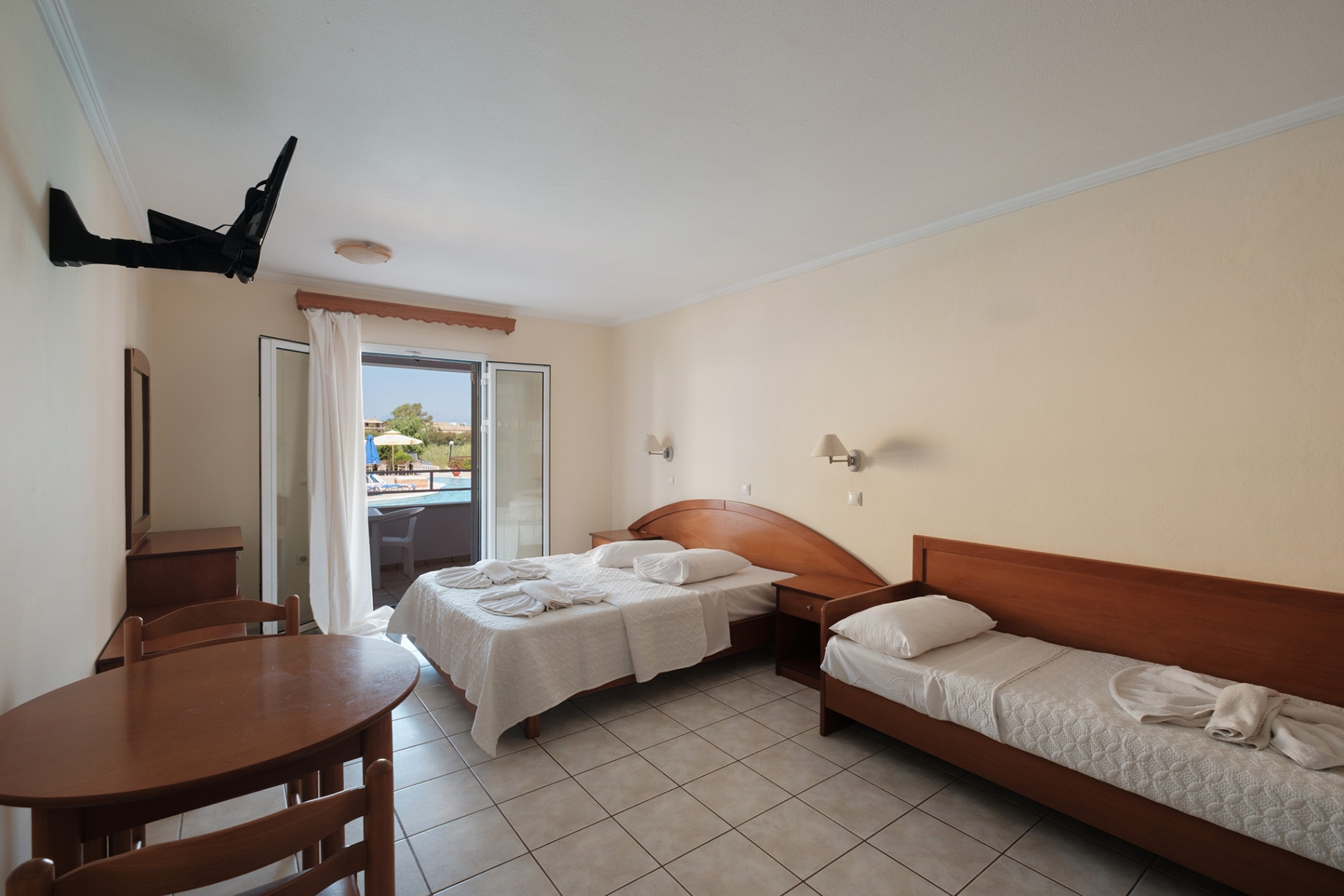 Tiara Holidays - Paradise Hotel Apartments Sidari - Standard Studio